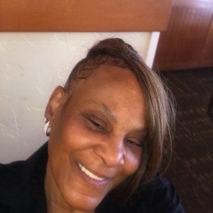 Meet your Posher, Sharon